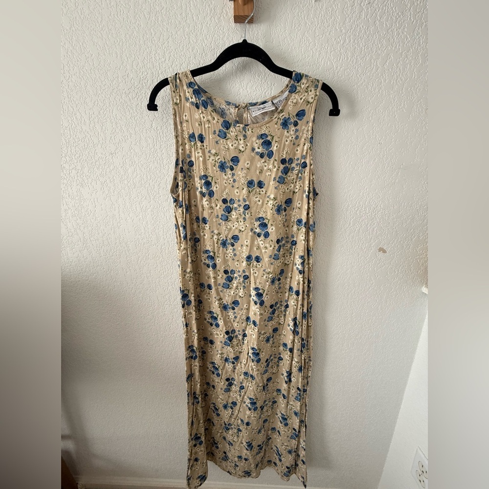 Vintage Sleeveless Beige Floral Maxi Dress with Blue Flowers